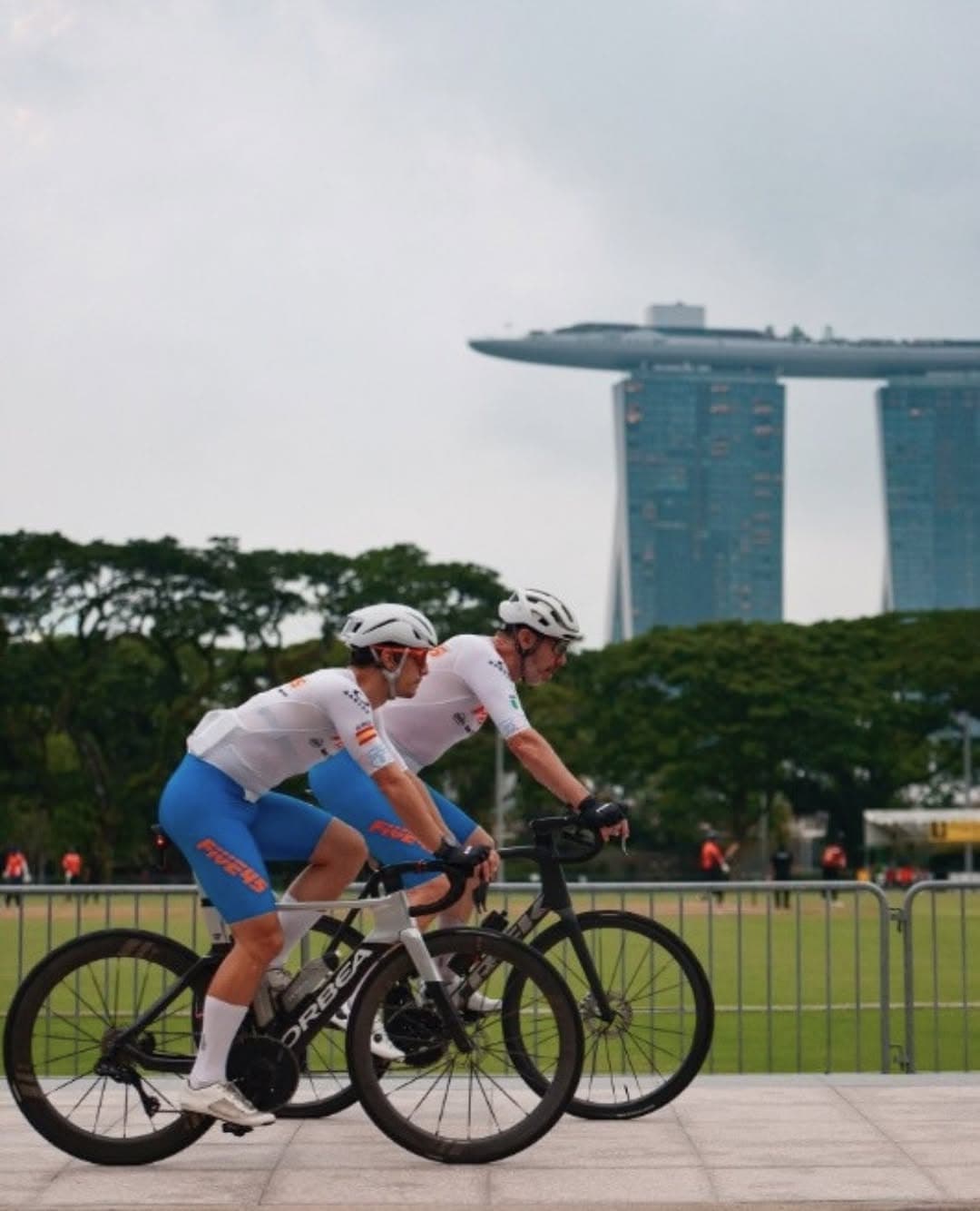 What a Bike Light Brand Teaches About Community Fit — media 3 of 7
