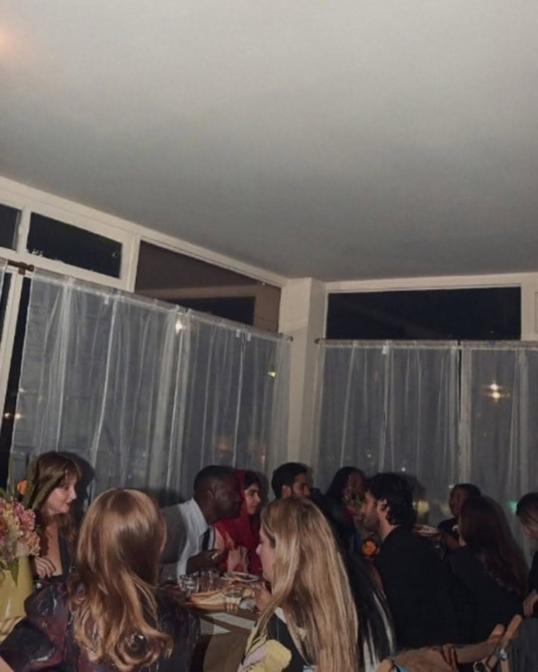 How to Host a Book Swap Supper That People Remember — media 2 of 5