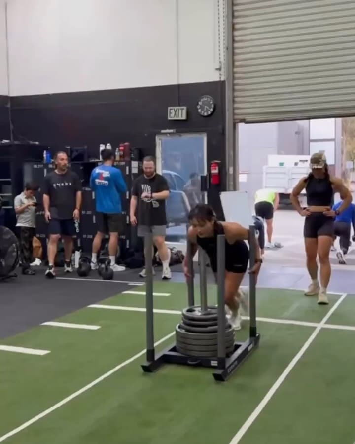 How Training Clubs Prepare First-Time HYROX Racers — media 4 of 7