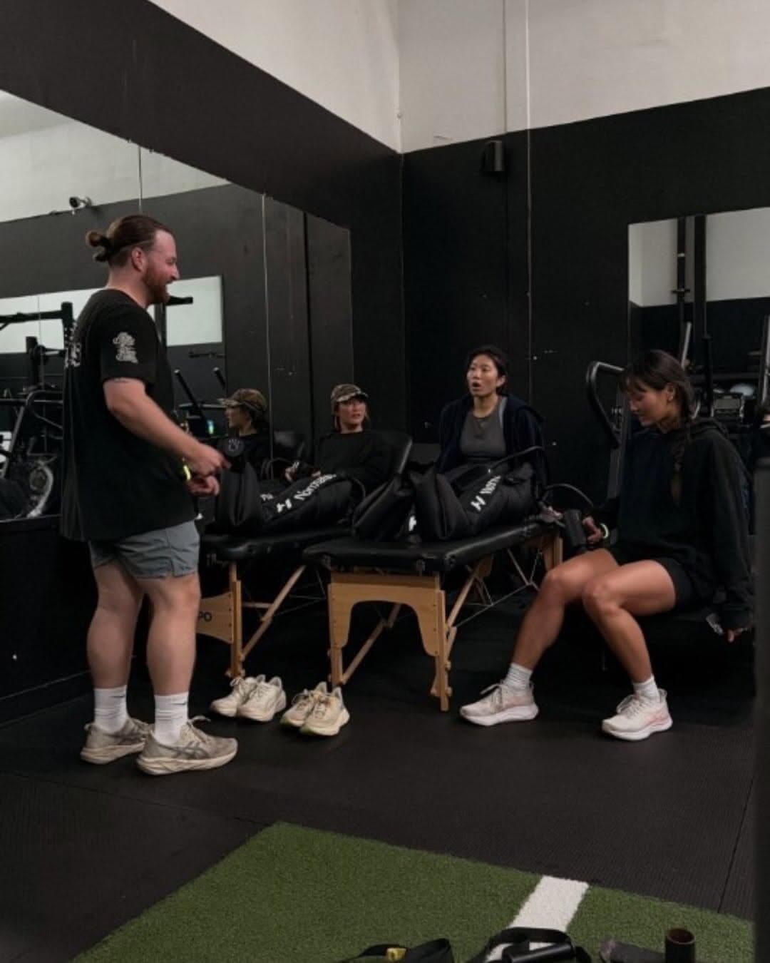 How Training Clubs Prepare First-Time HYROX Racers — media 5 of 7