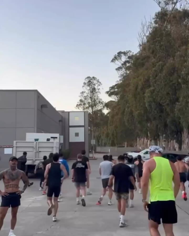How Training Clubs Prepare First-Time HYROX Racers — media 6 of 7